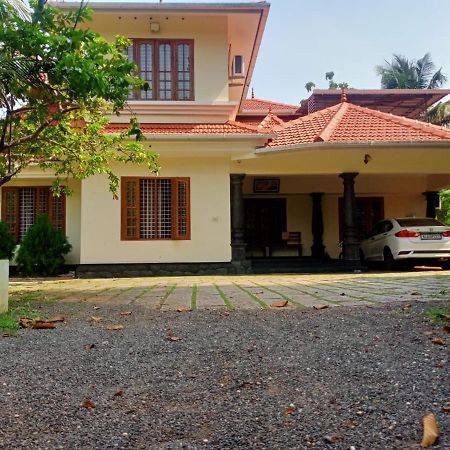 Sinai Homestay Alappuzha ภายนอก รูปภาพ