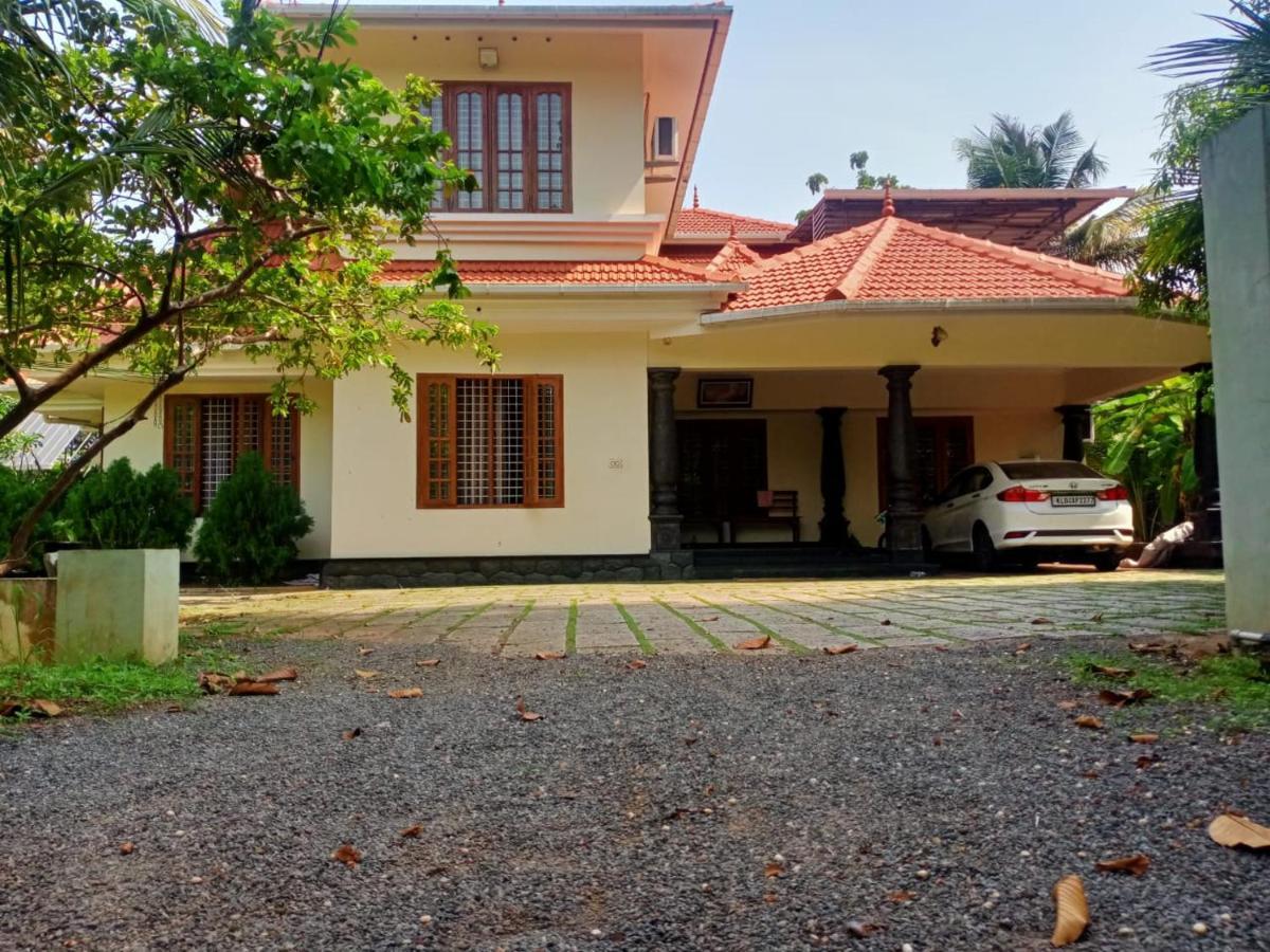 Sinai Homestay Alappuzha ภายนอก รูปภาพ