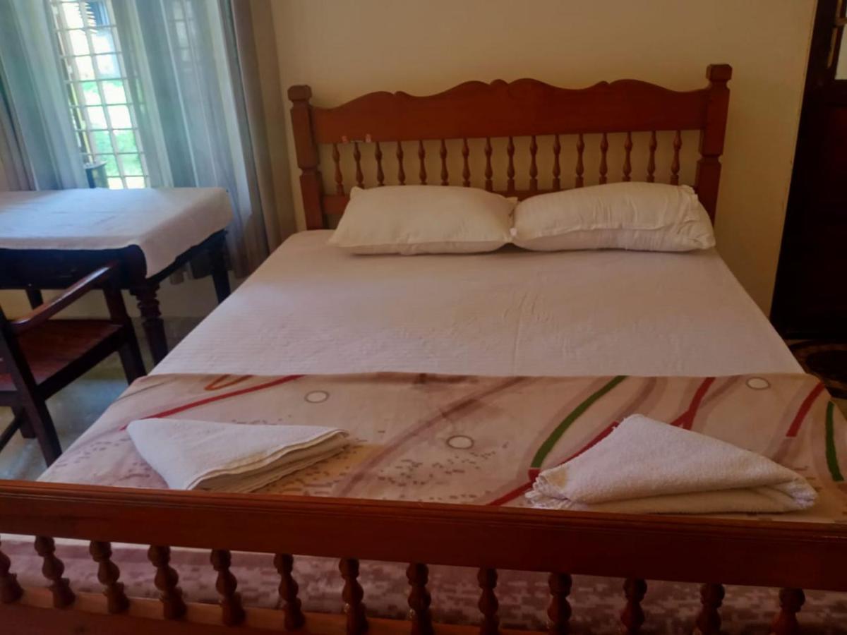 Sinai Homestay Alappuzha ภายนอก รูปภาพ