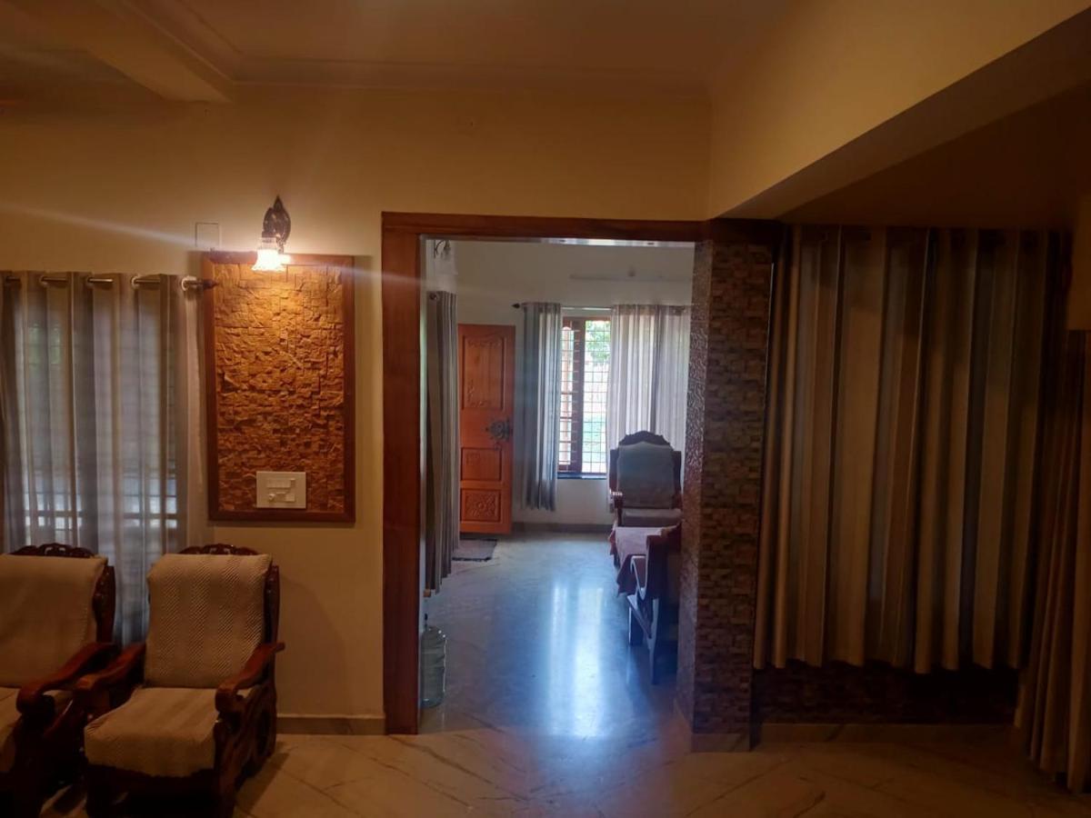 Sinai Homestay Alappuzha ภายนอก รูปภาพ