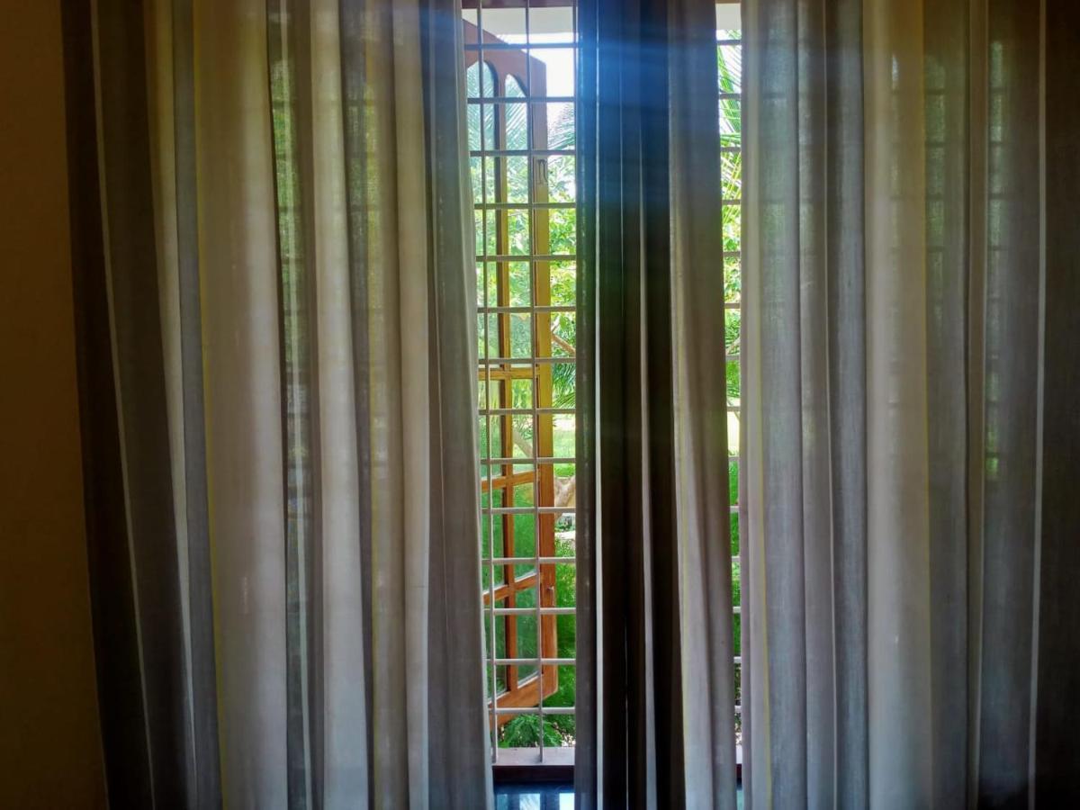 Sinai Homestay Alappuzha ภายนอก รูปภาพ