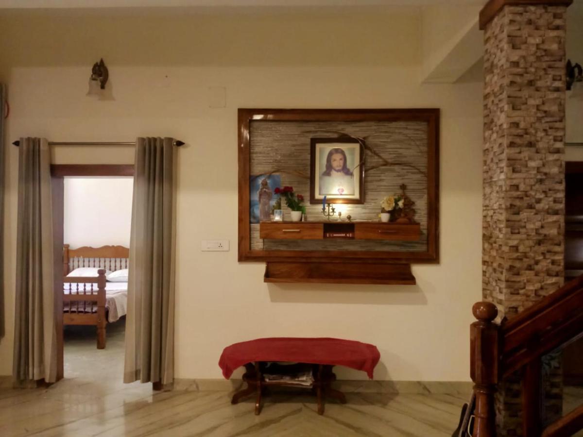 Sinai Homestay Alappuzha ภายนอก รูปภาพ